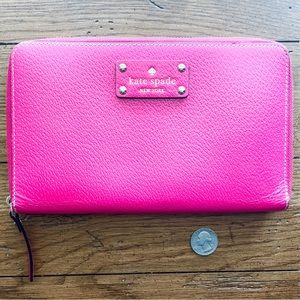 Kate Spade Wellesley Zip Travel Wallet Clutch Authentic